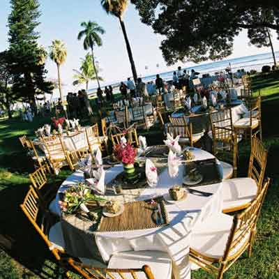 A Maui catered wedding reception at the Olowalu plantation house Maui wedding location. Maui wedding catering by Chef Christian Jorgensens CJs catering Maui.