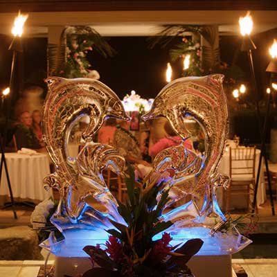 Maui ice sculpture dolphins for Maui wedding bartending