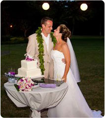 Maui wedding cake with tropical flowers at Olowalu Plantion House.